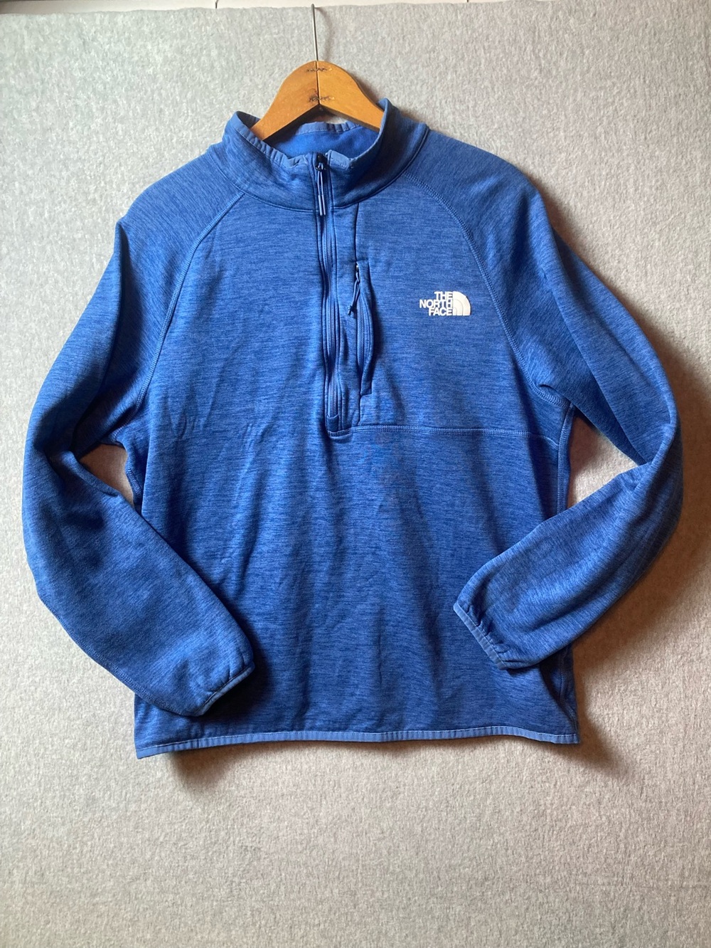 The North Face Men’s Blue Quarter-Zip Performance Sweater size L